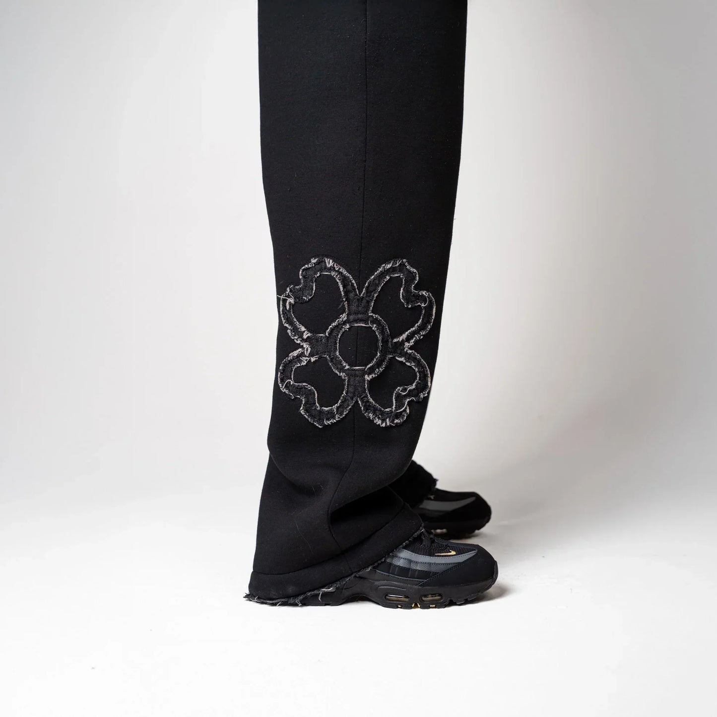 TOROM - BLACK PANTS