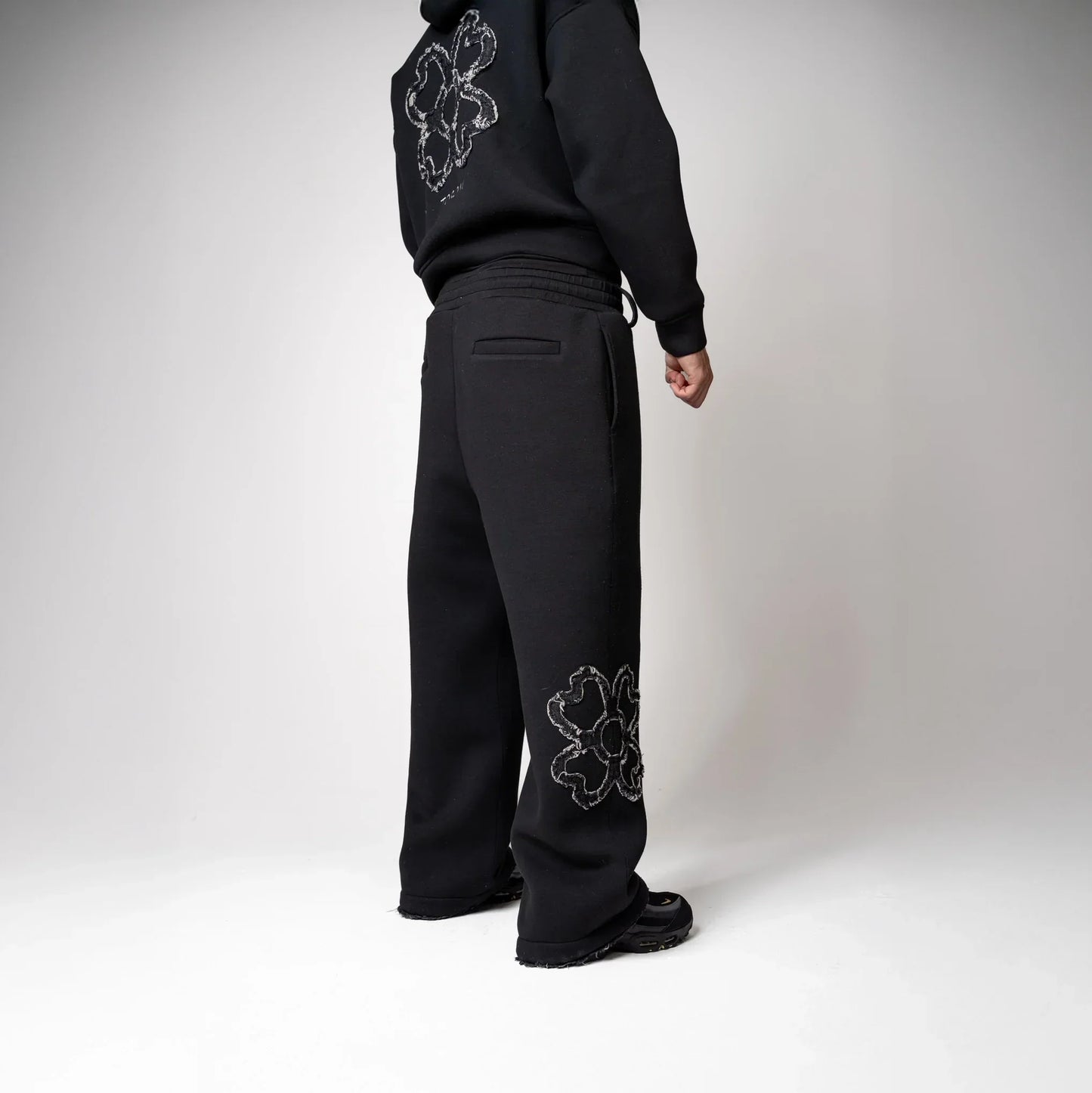 TOROM - BLACK PANTS